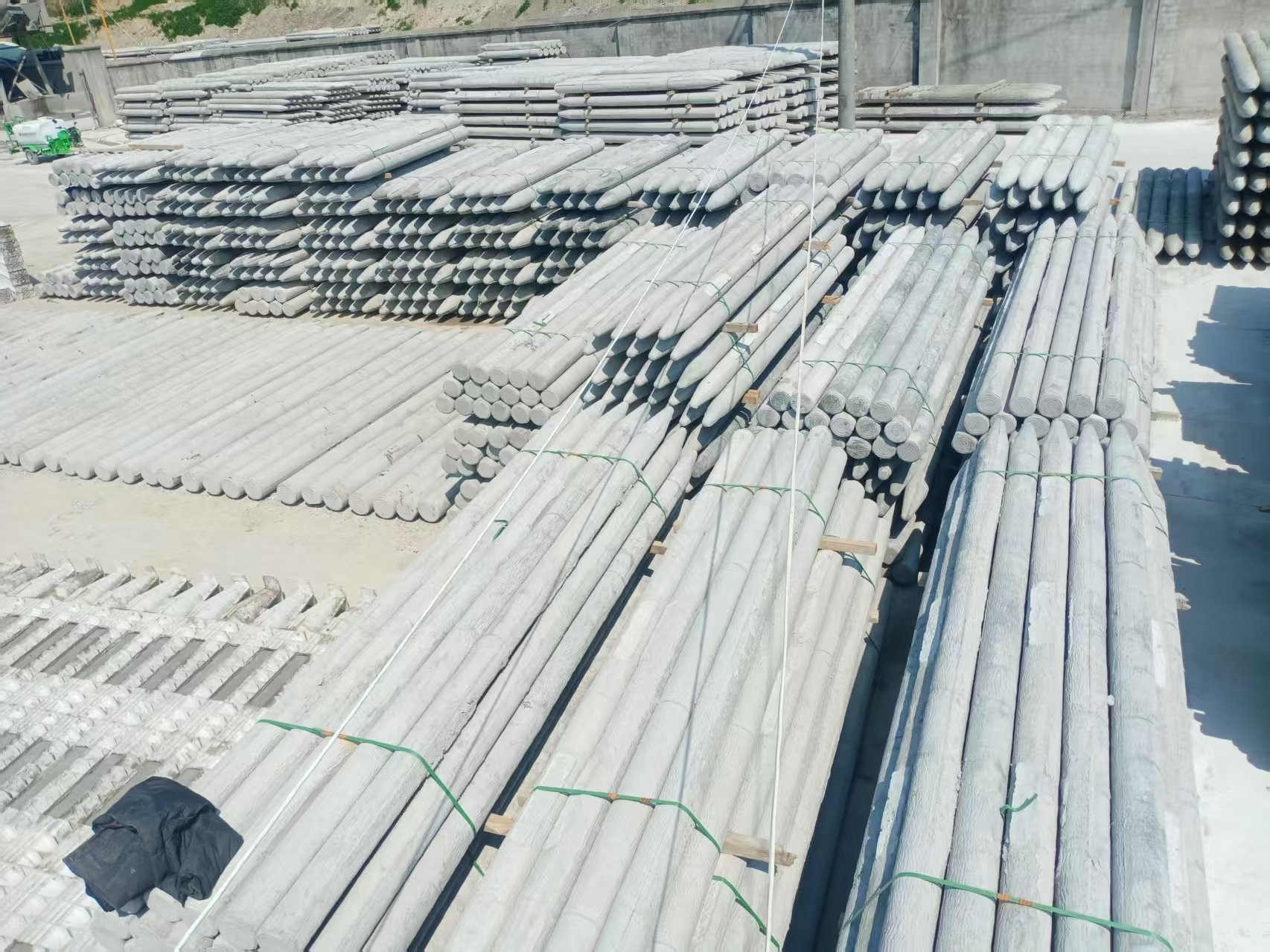 水泥樁廠家泓樺錦嘉 - 水泥樁和木樁哪個更經濟？?